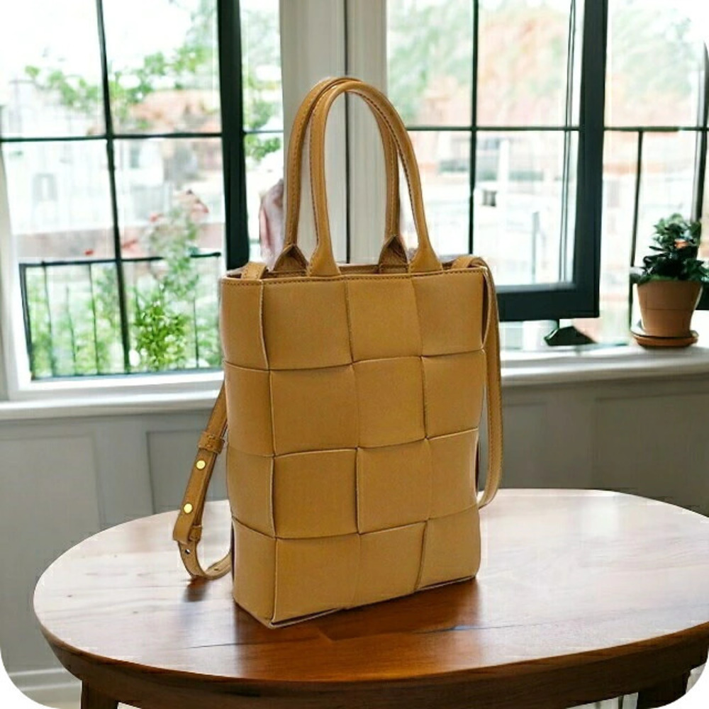 Bottega Veneta Cassette Leather 2Way Tote Crossbody Bag Tan Brown